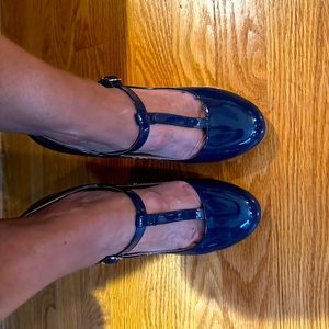 Brand new size 8.5 navy blue tee strap shoes